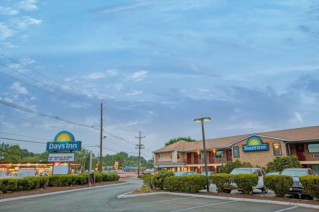 Oyo Hotel Edison Nj Route 1 Exterior foto